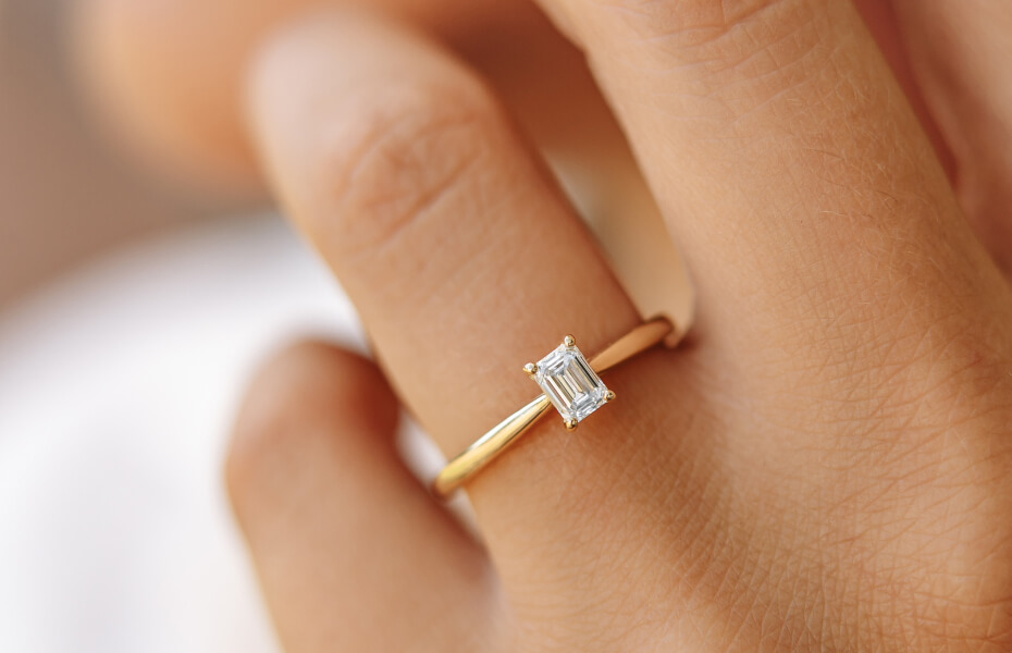verloving worstelen evenaar Verlovingsring kopen - goedkoop en/of met diamant | auronia.nl
